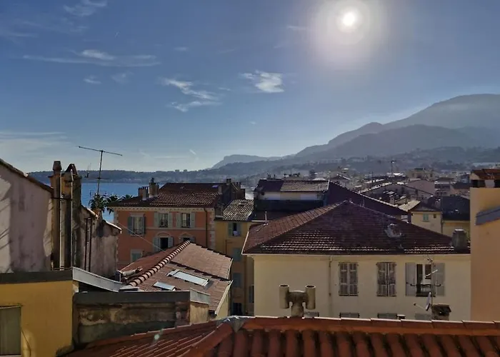 2p Atypique Et Lumineux - Vieille De Lägenhet *